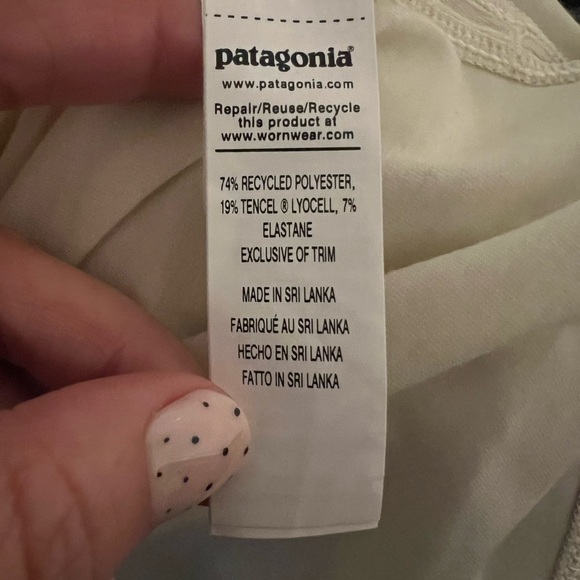 NWT Patagonia Women's Glorya twist Cream Cap-Sleeve Tank Top size S (B109) - Picture 4 of 6